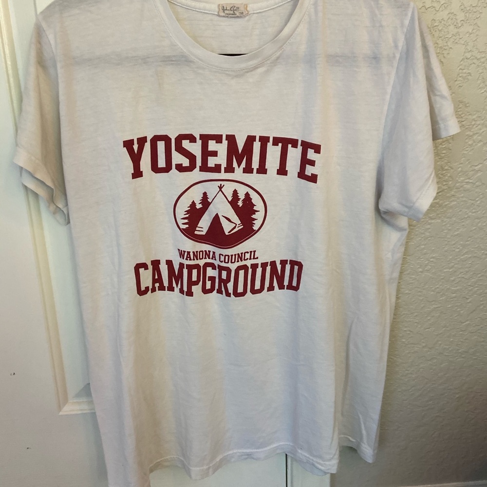 Brandy Melville graphic tee